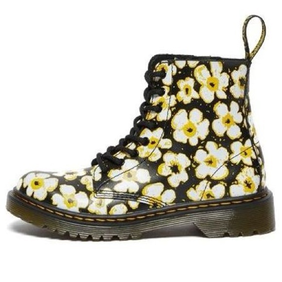 ❌SOLD❌ Dr Martens | Toddler 1460 Pansy Patent Leather Lace Up Boots | Size 9 - Picture 7 of 9